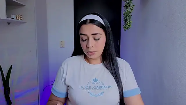 Kayleemorales online show from May 14, 5:41 pm