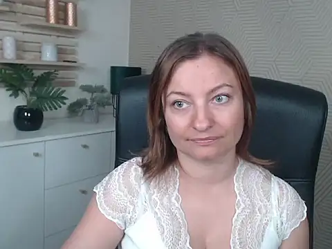 Snapshot of angelaSamt chatting on September 23, 6:22 am angelaSamt online show from September 23, 6:22 am