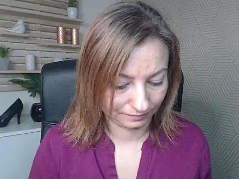 Snapshot of angelaSamt chatting on September 30, 5:35 am angelaSamt online show from September 30, 5:35 am