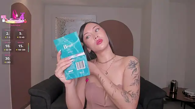 Snapshot of AnnaHoffman_ chatting on September 18, 12:58 pm AnnaHoffman  online show from September 18, 12:58 pm