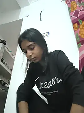 Snapshot of Hot-Soniya2 chatting on October 27, 3:35 am Hot-Soniya2 online show from October 27, 3:35 am