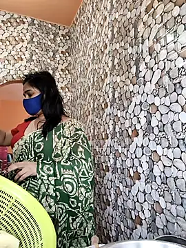 naughty nataasa online show from April 12, 8:06 am