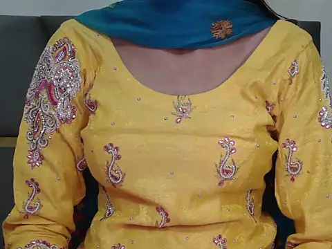 cute seemu online show from December 1, 10:19 am