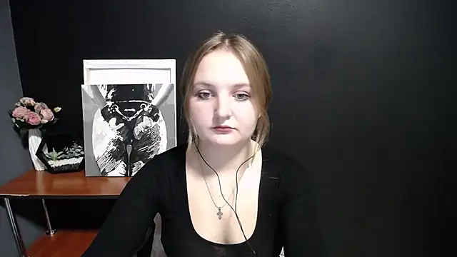 Snapshot of Mystic_nikole chatting on September 25, 3:00 pm Mystic nikole online show from September 25, 3:00 pm