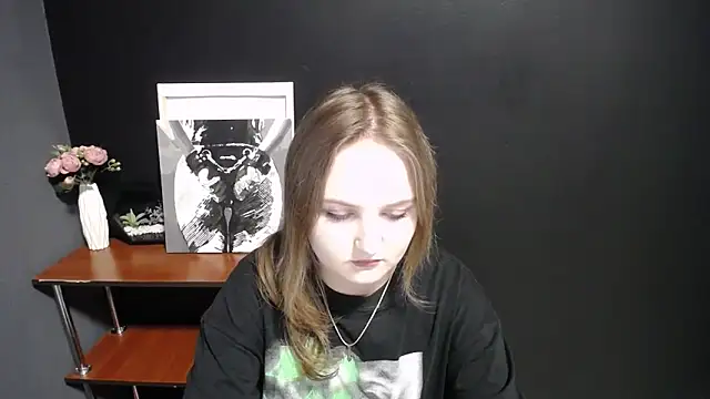 Snapshot of Mystic_nikole chatting on September 11, 1:00 pm Mystic nikole online show from September 11, 1:00 pm