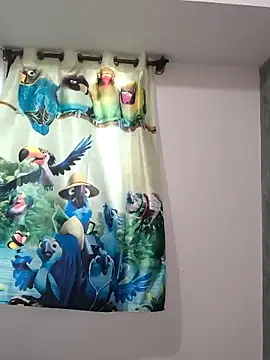 Family02 online show from April 18, 7:44 am