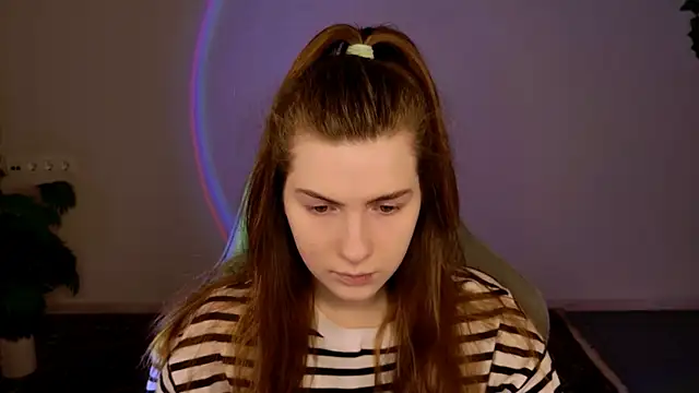 AliceCUNTach online show from December 18, 5:12 am