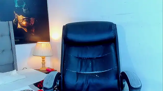 megan rousexx online show from October 16, 7:27 pm