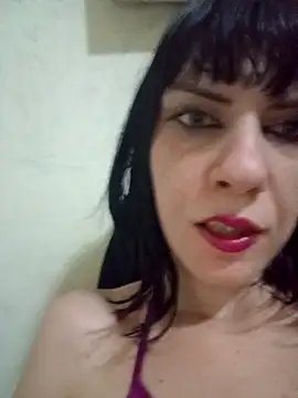 Snapshot of Lea9816 chatting on September 15, 12:41 am Lea9816 online show from September 15, 12:41 am