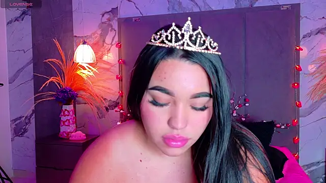 Snapshot of SofiaWildee chatting on September 14, 12:30 am SofiaWildee online show from September 14, 12:30 am