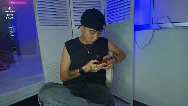 Eryx Eriscor online show from November 21, 2:19 pm