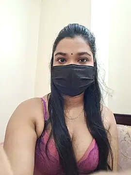 Snapshot of ariya-03 chatting on October 2, 5:45 am ariya-03 online show from October 2, 5:45 am