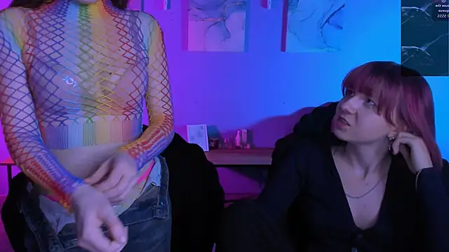 gloria bubble online show from April 15, 8:09 pm