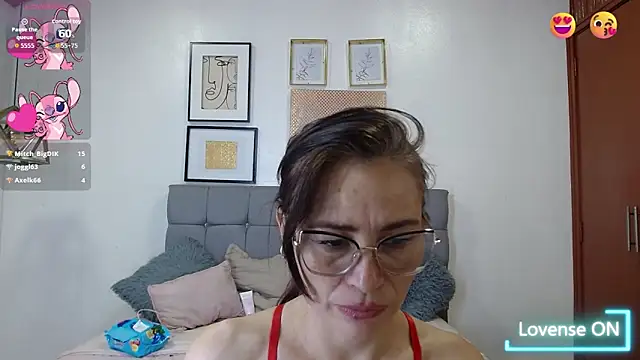  naomi s online show from January 6, 5:38 pm