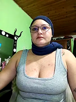 zulaija masih online show from September 23, 1:26 am