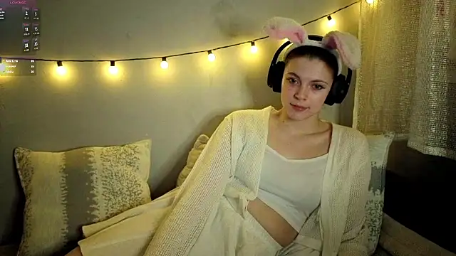 CutieAnny online show from March 24, 9:42 pm