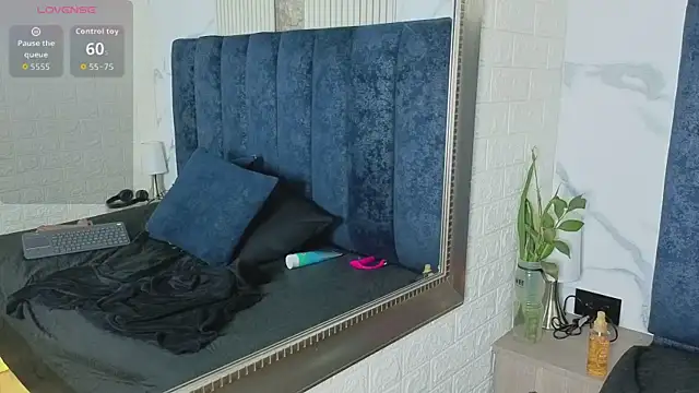 yunkeyc online show from March 27, 8:26 am