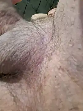 Snapshot of coisasdecasal2727 chatting on February 15, 8:30 pm coisasdecasal2727 online show from February 15, 8:30 pm