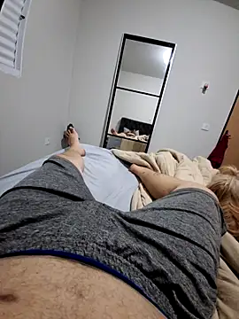 Snapshot of coisasdecasal2727 chatting on October 27, 12:17 am coisasdecasal2727 online show from October 27, 12:17 am