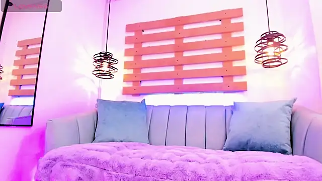 ArianaSantana online show from September 27, 1:51 pm