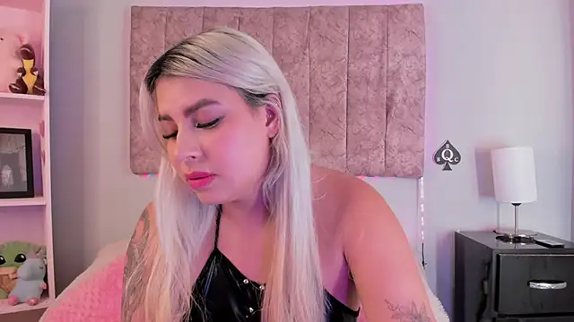 naomi sanz online show from February 21, 4:02 am