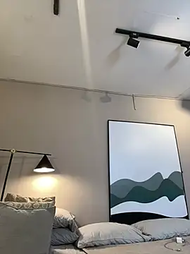 Tayler Kim online show from February 15, 6:18 pm