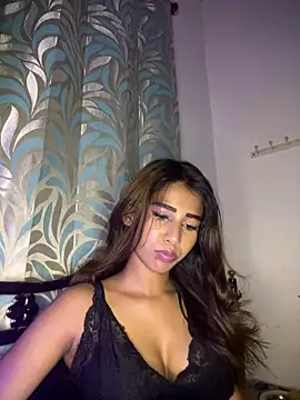 STRIP GLOW online show from March 17, 6:23 pm