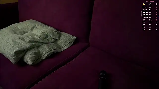 LynHillaire online show from November 24, 1:57 pm