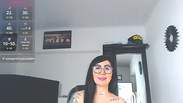 Vicky hotmilf online show from April 14, 11:10 am