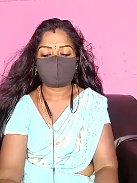 Snapshot of tamilammukuttyy chatting on October 17, 4:59 am tamilammukuttyy online show from October 17, 4:59 am