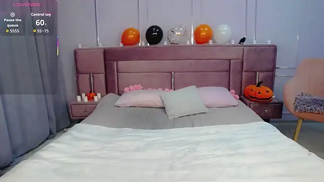 JessieJuss online show from October 29, 6:50 am