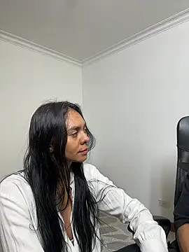 GiorgiaLuxee online show from November 23, 12:13 am