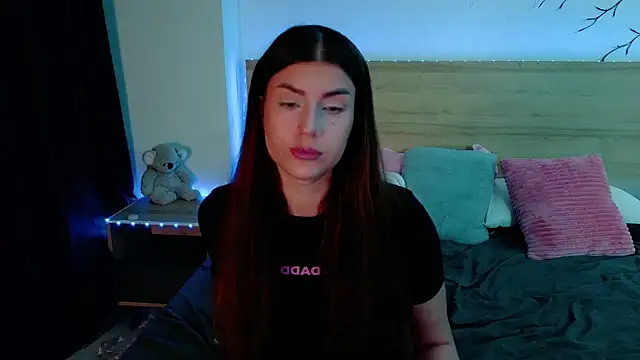 Bella Davis love online show from December 13, 8:04 pm