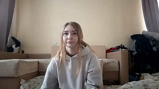 Nymera flare online show from November 26, 6:47 am