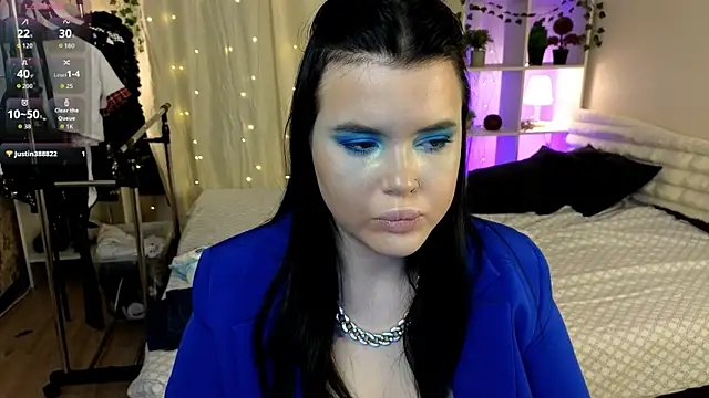 Viola Bun online show from November 3, 6:12 pm