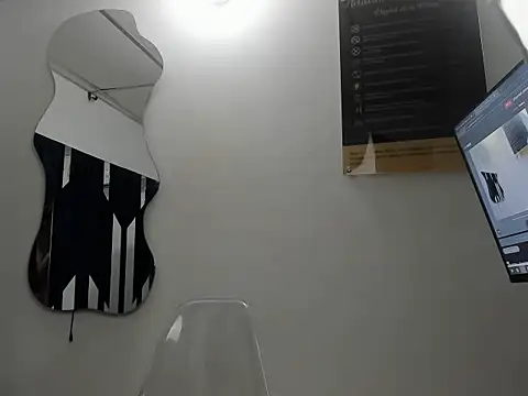 taylorxht online show from September 29, 5:23 am