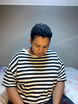 MamoM24 online show from September 29, 11:59 am