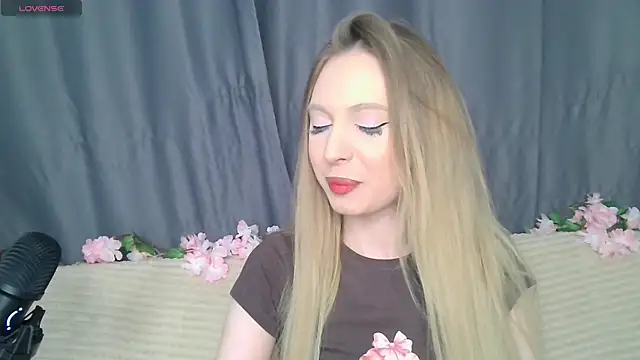 BabbbyFoxxx online show from November 29, 2:59 am