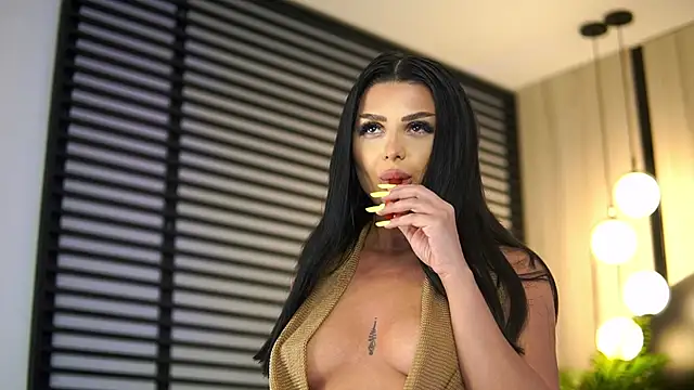 KylieKroftt online show from April 8, 7:38 pm