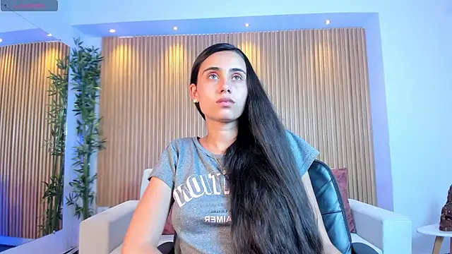 sofiapalacioss online show from December 1, 5:59 pm