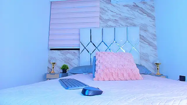 collet 1 online show from February 9, 11:56 am