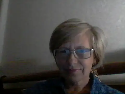 Snapshot of LucyLewisX chatting on October 10, 8:03 pm LucyLewisX online show from October 10, 8:03 pm