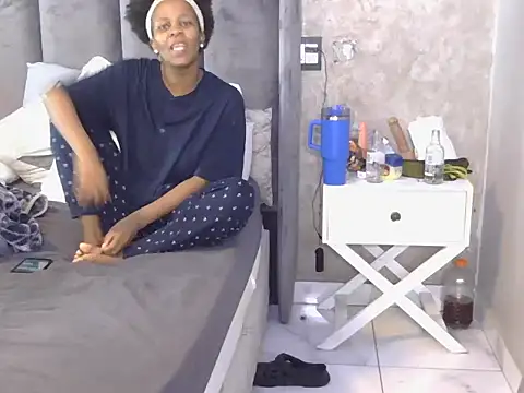 Sultry Booty online show from November 28, 7:00 am