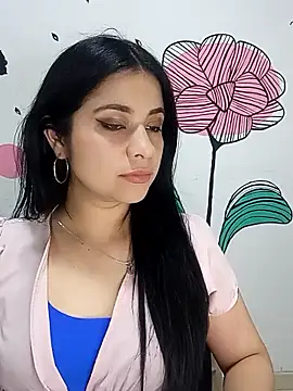 ValerieLove  online show from October 2, 7:41 pm