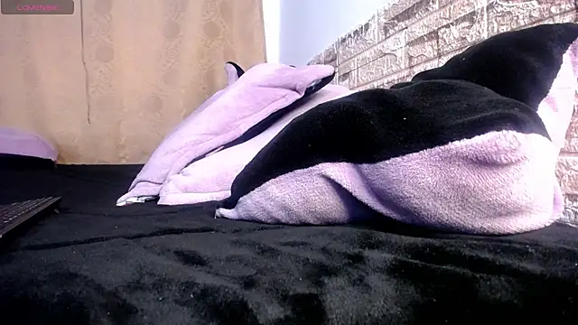 DaraKat18 online show from April 16, 10:34 pm