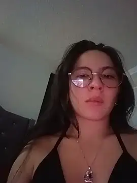 Bella Sumers online show from May 27, 6:49 pm