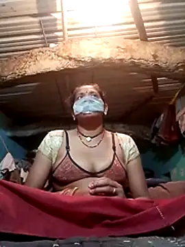 CUTE-004 online show from February 16, 5:02 pm