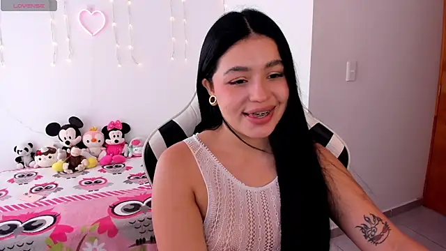 AvaScott  online show from January 6, 6:55 pm