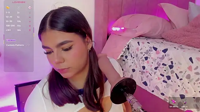 AliceThundeer online show from October 31, 4:14 am