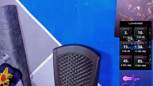 lau-hot online show from February 3, 6:56 pm